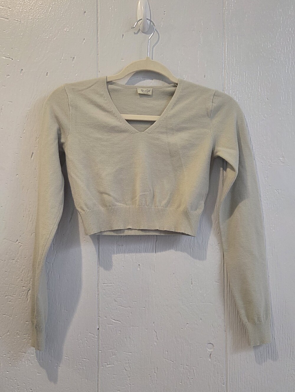 John Galt Women's Green V-Neck Cropped Sweater Top